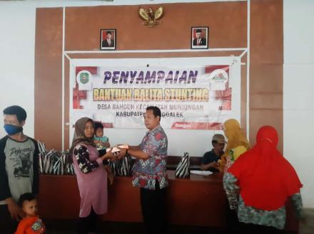 Penyaluran Bantuan Keluarga Balita Stunting